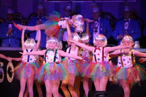 ShowTanz2018 Konfettis2018 008