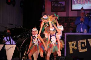 ShowTanz2018 Konfettis2018 016