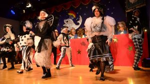 kostuemsitzung1 2025c