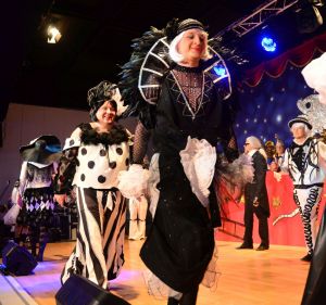 kostuemsitzung1 2025c