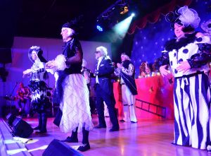 kostuemsitzung1 2025c