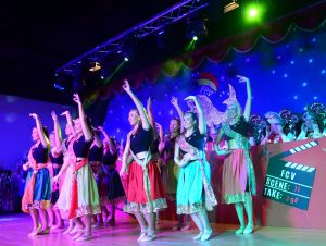 kostuemsitzung1 2025c