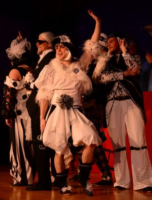 kostuemsitzung2 2025c