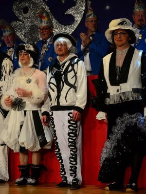 kostuemsitzung2 2025c