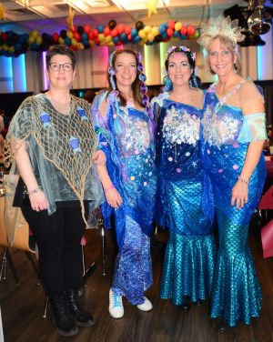 kostuemsitzung2 2025c