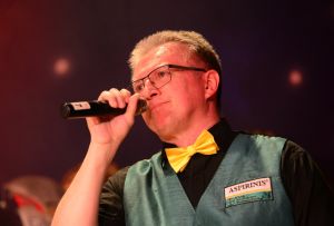 kostuemsitzung2 2025c