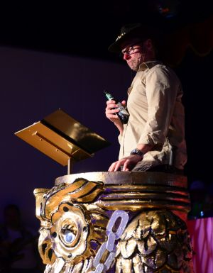 kostuemsitzung2 2025c