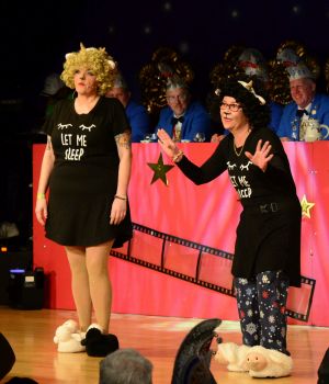 kostuemsitzung3 2025