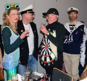 kostuemsitzung3 2025